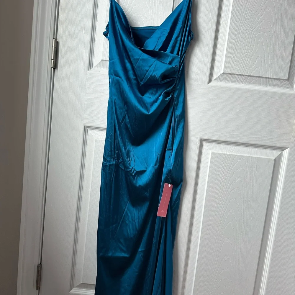 Dress size M NWT - Picture 3 of 3